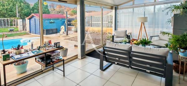 Maison avec piscine sur 1200 m2 de terrain clos