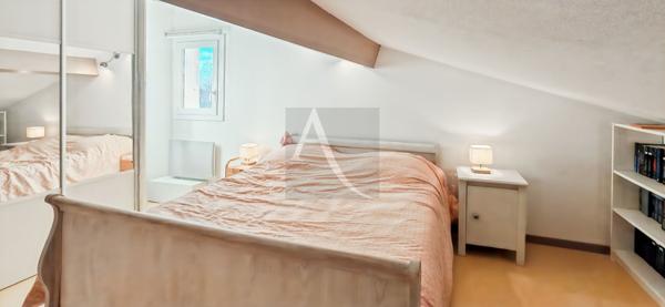 Maison avec piscine sur 1200 m2 de terrain clos