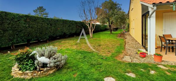 Maison avec piscine sur 1200 m2 de terrain clos