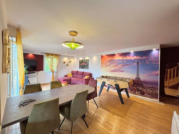 Charmant duplex avec balcon, box et parking - EMERAINVILLE