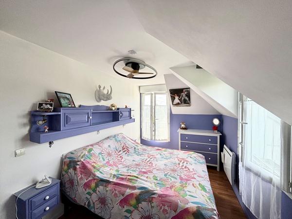 Charmant duplex avec balcon, box et parking - EMERAINVILLE