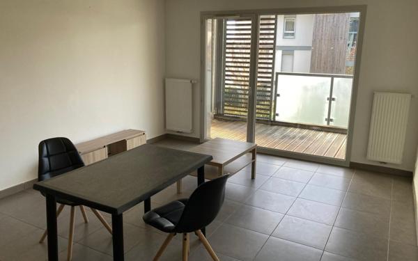 Appartement à louer    2 pièces • 47 m2 Chens-sur-Léman