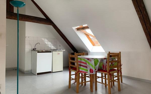 Appartement à louer    1 pièce • 15 m2 Metz