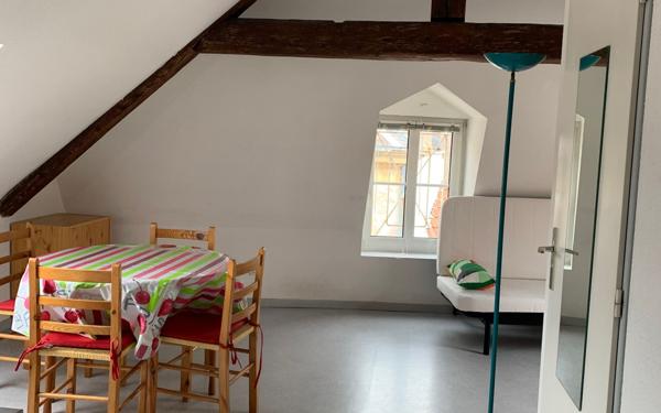 Appartement à louer    1 pièce • 15 m2 Metz