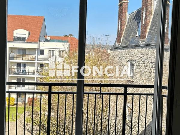 Location Appartement 2 pièces 49.5 m² - 3/5 RUE DU VAL NOTRE DAME Mantes La Jolie 78200