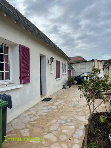 Maison à LA FERTE GAUCHER (77320)
