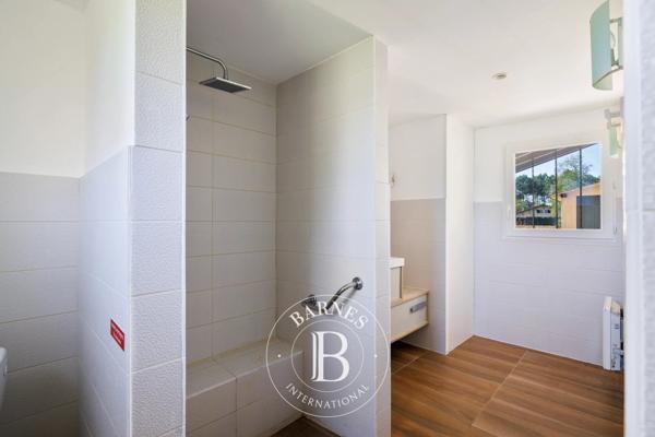 Soustons, Maison 8 Chambres -  207 m² à vendre