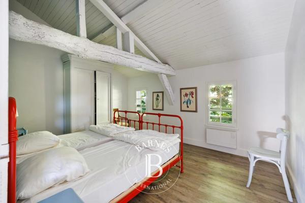 Soustons, Maison 8 Chambres -  207 m² à vendre