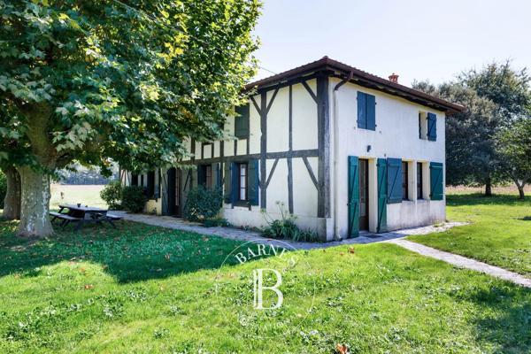 Soustons, Maison 8 Chambres -  207 m² à vendre