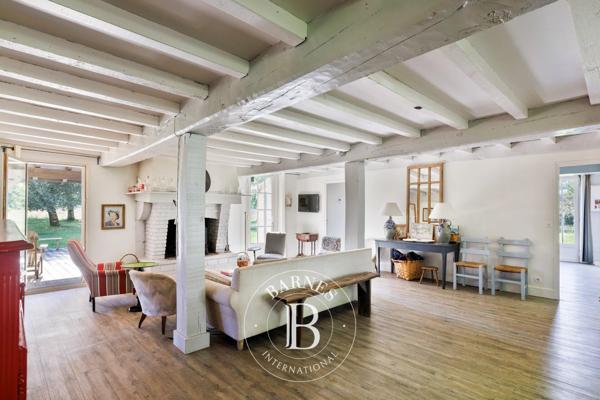 Soustons, Maison 8 Chambres -  207 m² à vendre
