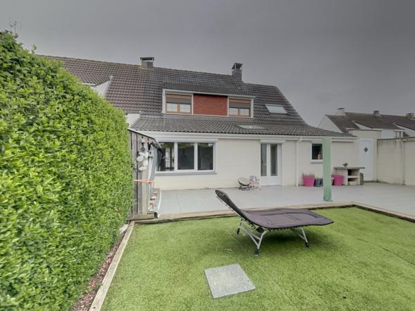 Longuenesse (62219) Maison Semi Mitoyenne / Jardin / Garage