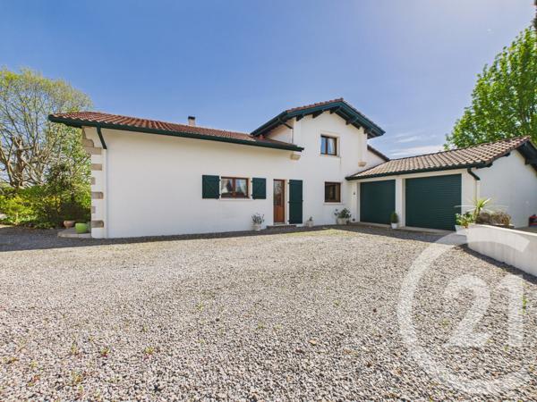 Maison à vendre  7 pièces - 177 m 2   VILLEFRANQUE  - 64