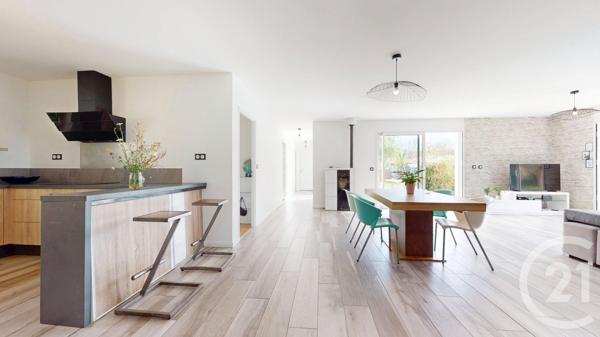 Maison à vendre  7 pièces - 177 m 2   VILLEFRANQUE  - 64