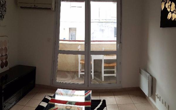 Appartement à louer    2 pièces •  Nîmes