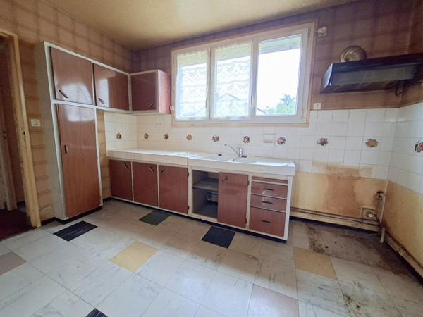 EXCLUSIF - MAISON A RENOVER