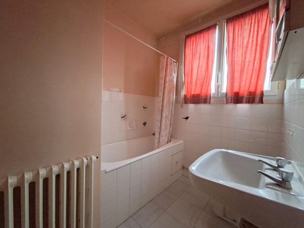 EXCLUSIF - MAISON A RENOVER