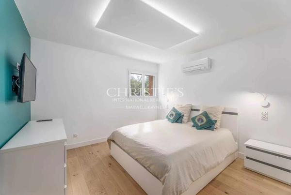 Centre ville- 10 min de l’océan -Maison familiale parfaitement rénovée, dépendance, garage, 5 chambres