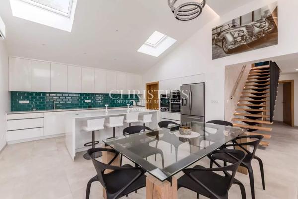 Centre ville- 10 min de l’océan -Maison familiale parfaitement rénovée, dépendance, garage, 5 chambres