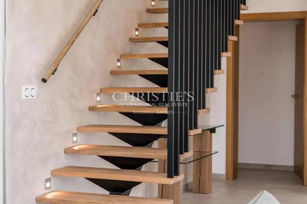 Centre ville- 10 min de l’océan -Maison familiale parfaitement rénovée, dépendance, garage, 5 chambres