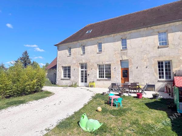 Maison ChARS PIECE A VIVRE DE 100 M! 7 MIN CHARS 10 pièce(s) 270 m2