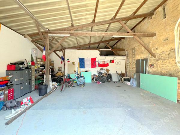 Maison ChARS PIECE A VIVRE DE 100 M! 7 MIN CHARS 10 pièce(s) 270 m2