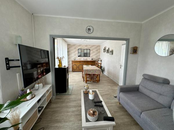 Pavillon 3 chambres avec terrain de 594m²