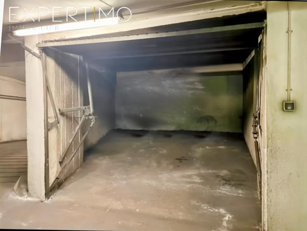 Paris (75010) À LOUER - GRAND BOX EN SOUS-SOL - RUE DE DUNKERQUE, PARIS 10e