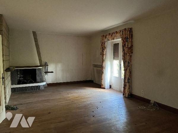 DINAN - Maison en pierres de 2 chambres