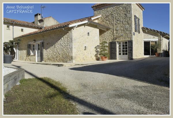 Département Gers (32) A vendre Condom propriété P7 210 m²- Terrain 5 483 m²