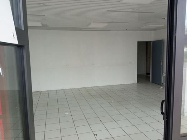 CHALLANS, Local commercial de 60 m²