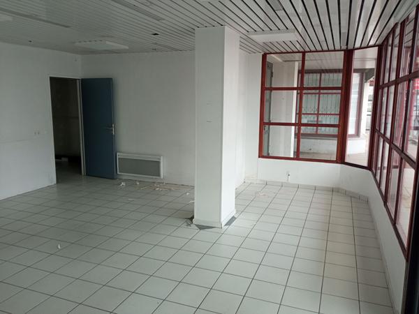 CHALLANS, Local commercial de 60 m²