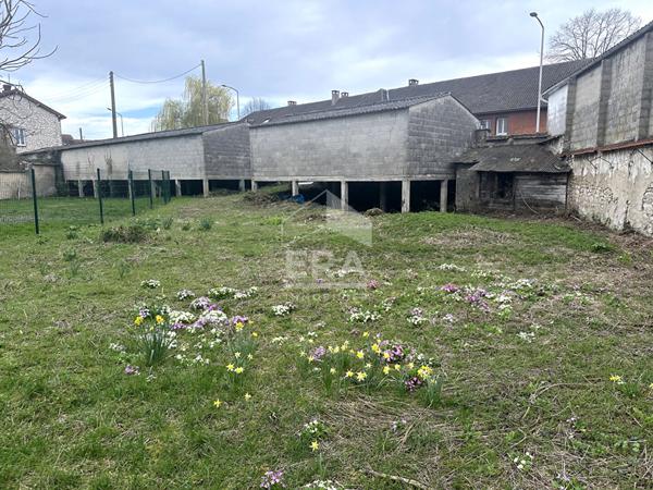 Terrain constructible Montereau Fault Yonne 548 m2