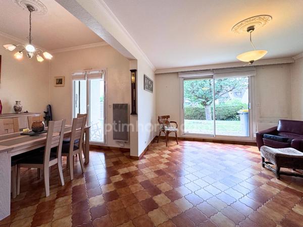 Grande maison familiale 5 chambres + bureau, jardin Ouest & double garage, gare à 10 min