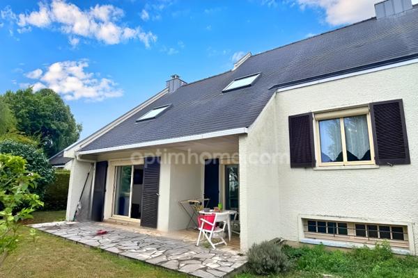 Grande maison familiale 5 chambres + bureau, jardin Ouest & double garage, gare à 10 min