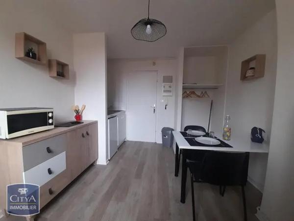 Appartement à louer 2 pièces 19.86m² Roanne (42300)