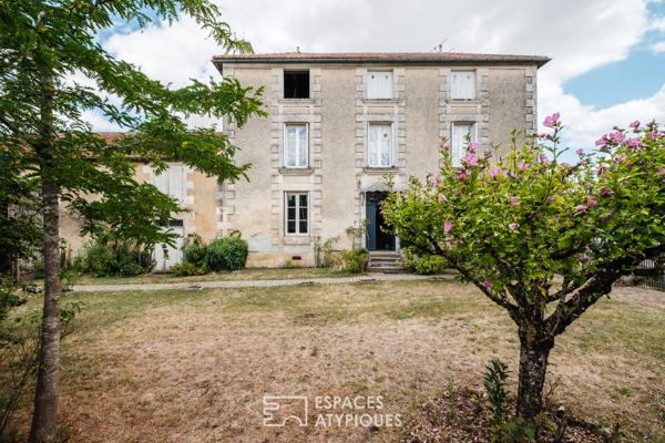 Maison bourgeoise à réinventer, en centre bourg de Migné-Auxances