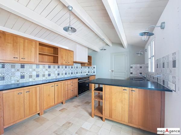 Maison à L' ILE-D'YEU, 85350 - 6 pièces 140m²