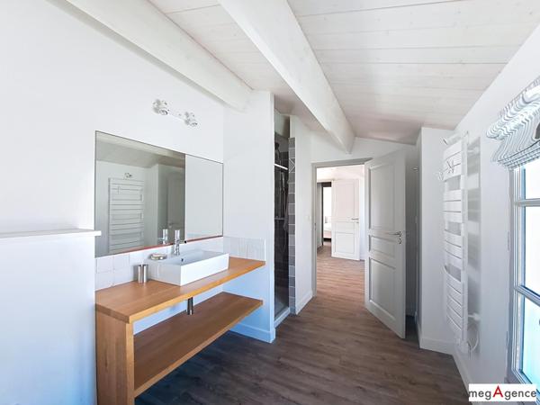 Maison à L' ILE-D'YEU, 85350 - 6 pièces 140m²