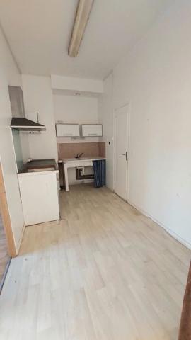 Vente                                                      Appartement
                        
                     4 pièces                      65 m2                     à Thorigny-sur-Oreuse