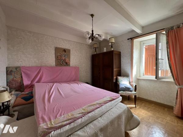 ETABLES SUR MER -  Maison ancienne sur terrain de 1957 m²