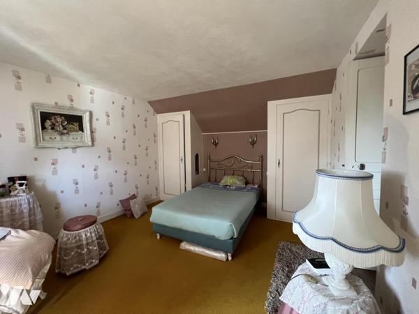 ETABLES SUR MER -  Maison ancienne sur terrain de 1957 m²