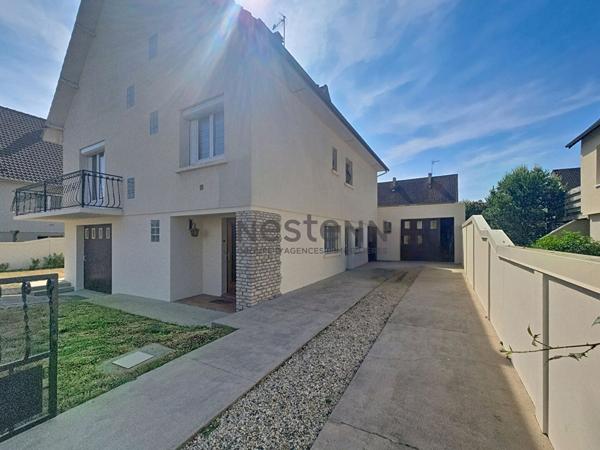 A VENDRE OUISTREHAM BOURG  Une maison familiale  à deux pas des commerces