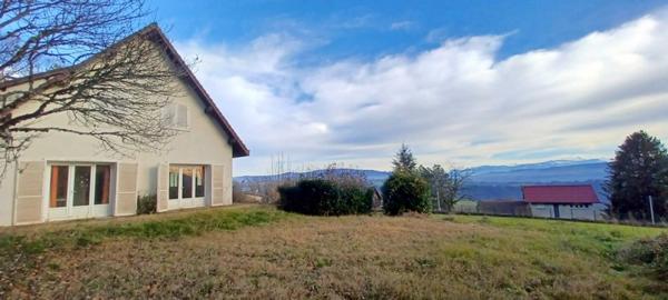 Chanay (01420) Maison avec terrain