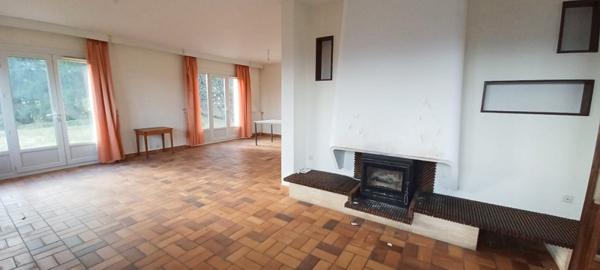 Chanay (01420) Maison avec terrain