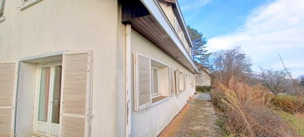 Chanay (01420) Maison avec terrain