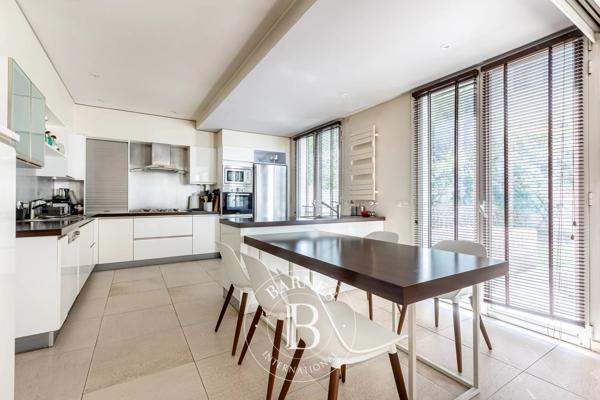 Boulogne-Billancourt, Maison 7 Chambres -  380 m² à vendre