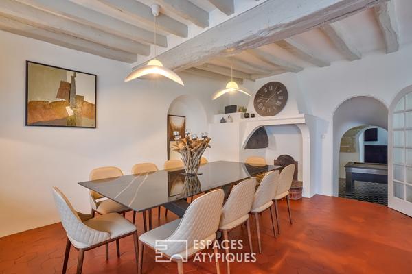 Charme de l’ancien, confort de l’exception ? Maison de caractère avec piscine et pigeonnier