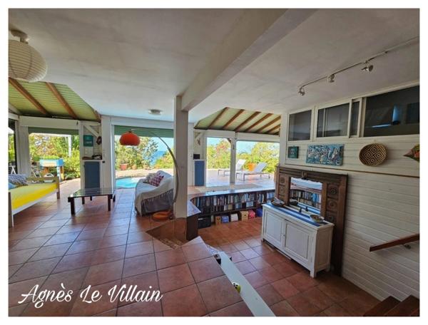 Maison Vue Mer avec Piscine sur 6 700 m2