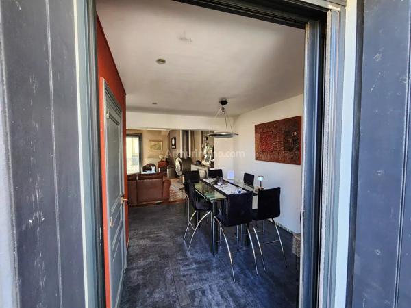 Vente                                                      Maison
                        
                     8 pièces                      189 m2                     à Pouzols