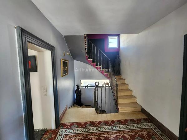 Vente                                                      Maison
                        
                     8 pièces                      189 m2                     à Pouzols